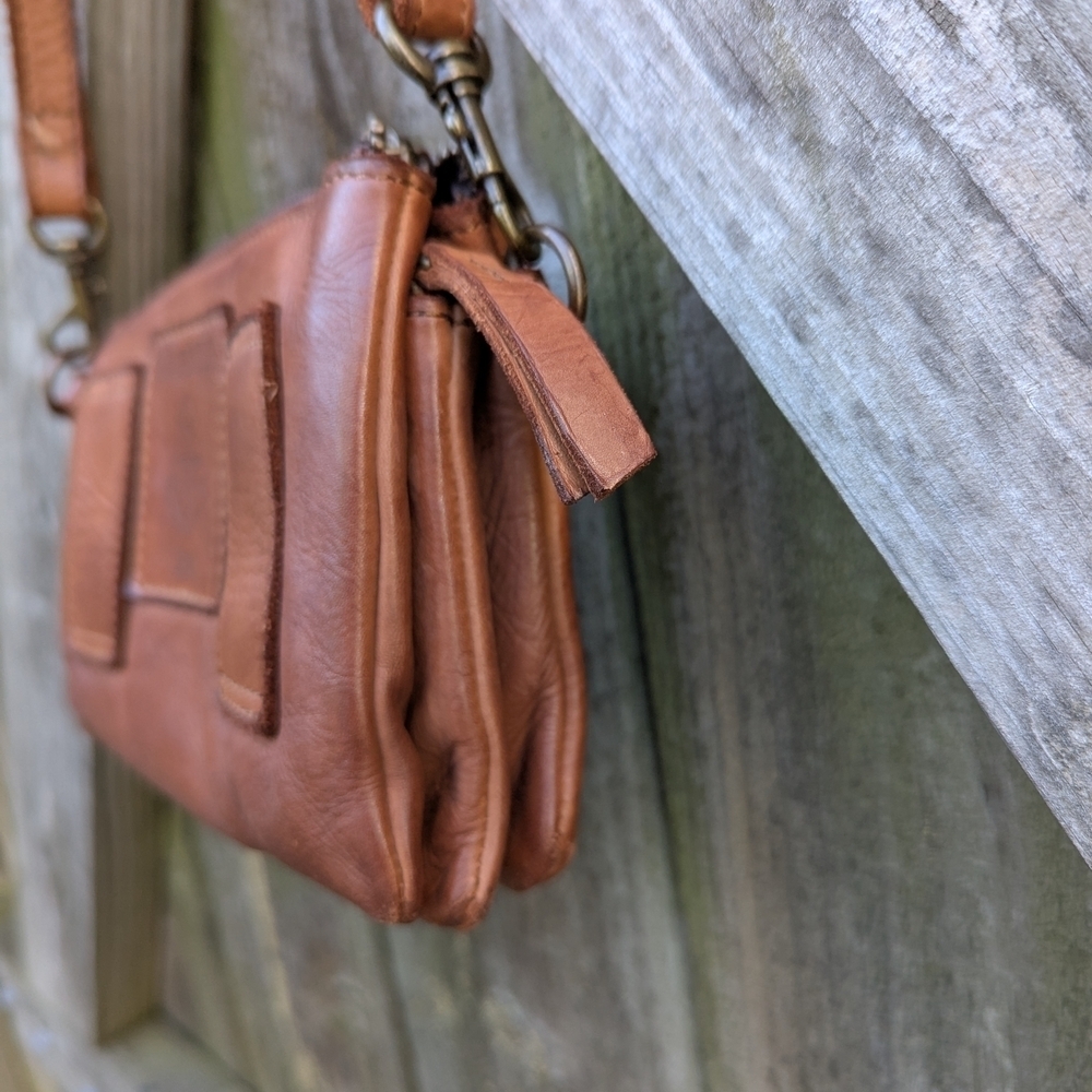 Harbour 2nd Luna Crossbody or Belt Bag in‎ Cognac Genuine Distressed Soft… - Picture 3 of 12
